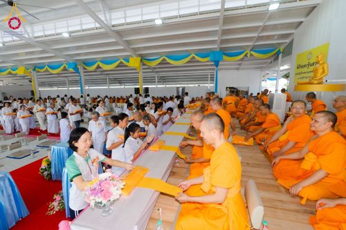 ภาพ No.173986:พิธีทอดกฐิน ศูนย์เบญจธรรม จ.ปทุมธานี ในโครงการกฐินสามัคคีทั่วไทย 30,000 วัด บูชาธรรม 80 ปี หลวงพ่อธัมมชโย โดยคณะศิษยานุศิษย์วัดพระธรรมกาย วันที่ 11 พฤศจิกายน พ.ศ. 2567