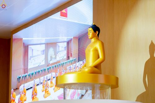 ภาพ No.225315:วันอาทิตย์ที่ 18 พฤษภาคม พ.ศ. 2568 พิธีร่วมบุญการศึกษา พระภิกษุ สามเณร ณ ห้องแก้วสารพัดนึก 2 วัดพระธรรมกาย