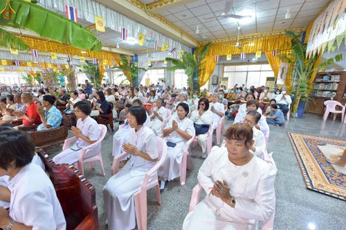 ภาพ No.254740:วันที่ 12 ตุลาคม พ.ศ. 2568 พิธีทอดกฐินสามัคคีทั่วไทย 30,000 วัด โดยคณะศิษยานุศิษย์ บูชาธรรม 81 ปี หลวงพ่อธัมมชโย ณ วัดเวฬุวัน จังหวัดปทุมธานี