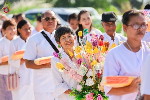 ภาพ No.175247:พิธีทอดปฐมกฐิน ธุดงคสถานวังทรายพูน เขาพนมพาธัมมานุสรณ์ พุทธันดรสุวรรณภูมิ  ต.หนองพระ อ.วังทรายพูน จ.พิจิตร ในโครงการกฐินสามัคคีทั่วไทย 30,000 วัด บูชาธรรม 80 ปี หลวงพ่อธัมมชโย โดยคณะศิษยานุศิษย์วัดพระธรรมกาย วันที่ 14 พฤศจิกายน พ.ศ. 2567