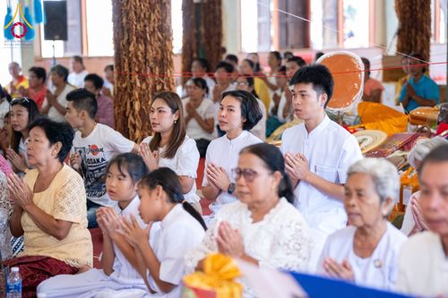 ภาพ No.172560:พิธีทอดกฐิน วัดศรีบุญเรือง จ.สกลนคร ในโครงการกฐินสามัคคีทั่วไทย 30,000 วัด บูชาธรรม 80 ปี หลวงพ่อธัมมชโย โดยคณะศิษยานุศิษย์วัดพระธรรมกาย วันที่ 25 ตุลาคม พ.ศ. 2567