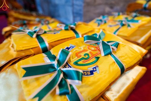 ภาพ No.123200:พิธีพระราชทานสัญญาบัตร พัดยศ และผ้าไตร แด่พระสงฆ์ในเขตปกครองคณะสงฆ์หนกลาง ณ วัดพระศรีมหาธาตุ เขตบางเขน กรุงเทพมหานคร และพิธีมุทิตาสักการะพระสังฆาธิการ ผู้ได้รับเลื่อนและตั้งสมณศักดิ์ ตามพระบรมราชโองการ ณ วัดพระธรรมกาย ในวันที่ 4 กุมภาพันธ์ พ.ศ. 2567