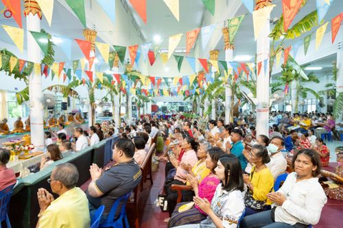 ภาพ No.254045:วันที่ 12 ตุลาคม พ.ศ. 2568 พิธีทอดกฐินสามัคคีทั่วไทย 30,000 วัด โดยคณะศิษยานุศิษย์ บูชาธรรม 81 ปี หลวงพ่อธัมมชโย ณ วัดหนองคล้า อ.ศรีราชา จ.ชลบุรี