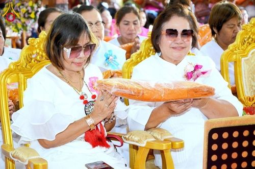 ภาพ No.177002:พิธีทอดกฐิน ณ วัดปะคำ จ.นครราชสีมา ในโครงการทอดกฐินสามัคคีทั่วไทย 30,000 วัด บูชาธรรม 80 ปี หลวงพ่อธัมมชโย โดยคณะศิษยานุศิษย์วัดพระธรรมกาย วันที่ 3 พฤศจิกายน พ.ศ. 2567