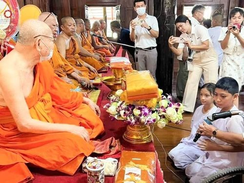 ภาพ No.182171:พิธีทอดกฐิน ณ วัดบ้านใหม่สิริวัฒนาราม จ.ชัยนาท ในโครงการทอดกฐินสามัคคีทั่วไทย 30,000 วัด บูชาธรรม 80 ปี หลวงพ่อธัมมชโย โดยคณะศิษยานุศิษย์วัดพระธรรมกาย วันที่ 27 ตุลาคม พ.ศ. 2567 กฐินสัมฤทธิ์เด็กดี V-Star โรงเรียนวัดบ้านใหม่ จ.ชัยนาท