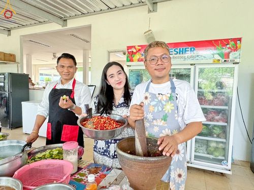 ภาพ No.128598:V.33 รวมพลังเพื่อบางกล่ำ การเตรียมงานของเจ้าหน้าที่หน่วยงานต่างๆ เพื่องานธรรมยาตราอัญเชิญพระบรมสารีริกธาตุ ประดิษฐาน ณ มหารัตนเจดีย์สิริปทุมสวรรค์ (เจดีย์อริยพุทธะ 5 พระองค์) ศูนย์ปฏิบัติธรรมภาคใต้ อ.บางกล่ำ จ.สงขลา ระหว่างวันที่ 9-10 มีนาคม พ.ศ. 2567