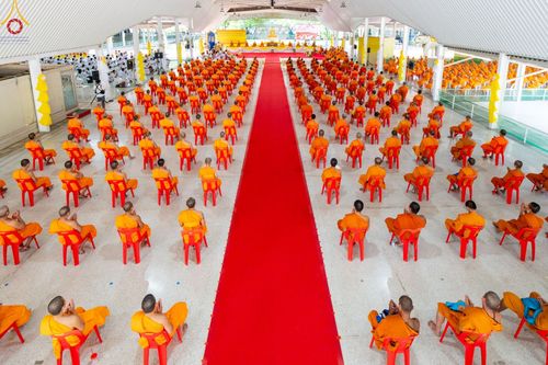 ภาพ No.86628:พิธีเจริญพระพุทธมนต์ถวายพระพรชัยมงคลแด่ สมเด็จพระนางเจ้าสิริกิติ์ พระบรมราชินีนาถ พระบรมราชชนนีพันปีหลวง พระบาทสมเด็จพระวชิรเกล้าเจ้าอยู่หัว และสมเด็จพระนางเจ้าฯ พระบรมราชินี วันจันทร์ที่ ๒๘ สิงหาคม พ.ศ. ๒๕๖๖ ณ มณฑลพิธีฯ อาคารโถงช้างฯ วัดพระธรรมกาย