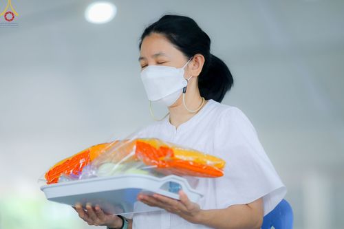 ภาพ No.85624:พิธีบุพเปตพลีครั้งที่ 138 ร่วมอุทิศบุญแด่หมู่ญาติที่ล่วงลับไปแล้ว และสืบทอดอายุพระพุทธศาสนา วันพุธที่ 16 สิงหาคม พ.ศ. 2566 (วันพระแรม 15 ค่ำ เดือน 8-8 ณ หอฉันคุณยายอาจารย์ฯ วัดพระธรรมกาย