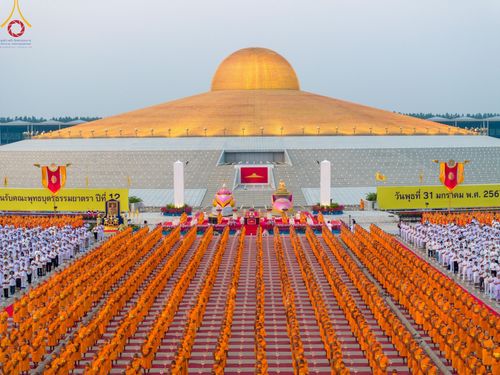 ภาพ No.121935:พิธีจุดประทีปถวายเป็นพุทธบูชา และบูชาธรรมมหาปูชนียาจารย์ พระมงคลเทพมุนี(สด จนฺทสโร) ในโครงการธรรมยาตรา กตัญญูบูชา มหาปูชนียาจารย์ พระมงคลเทพมุนี(สด จนฺทสโร) พระผู้ปราบมาร อนุสรณ์สถาน 7 แห่ง ปีที่ 12 วันที่ 31 มกราคม พ.ศ. 2567 ณ วัดพระธรรมกาย จ.ปทุมธานี