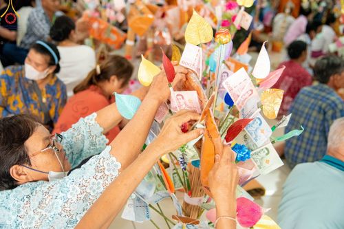 ภาพ No.93175:พิธีทอดกฐินสามัคคีทั่วไทย 5,000 วัด ณ วัดจตุพิธวราวาส จ.ปทุมธานี วันที่ 11 พฤศจิกายน พ.ศ. 2566