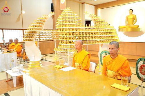 ภาพ No.213395:วันอาทิตย์ที่ 16 มีนาคม พ.ศ. 2568 พิธีบุพเปตพลี, ถวายภัตตาหาร, ปล่อยปลา วัดพระธรรมกายคานากาว่า ประเทศญี่ปุ่น