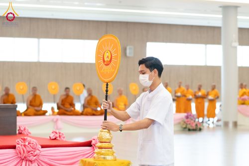 ภาพ No.129250:พิธีมอบรางวัลแก่สามเณรผู้สอบผ่าน โครงการสามเณรทรงพระปาฏิโมกข์ ณ ค่ายจองแชมป์ หมู่กุฏิสามเณรเปรียญธรรม วัดพระธรรมกาย วันอาทิตย์ที่ ๑๐ มีนาคม พ.ศ.๒๕๖๗