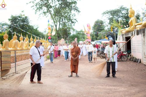 ภาพ No.271788:วันที่ 3 พฤศจิกายน พ.ศ. 2568 พิธีทอดกฐินสามัคคีทั่วไทย ณ วัดป่าพนังสลักได อ.หนองบัวแดง จ.ชัยภูมิ โดยคณะศิษยานุศิษย์ บูชาธรรม 81 ปี หลวงพ่อธัมมชโย