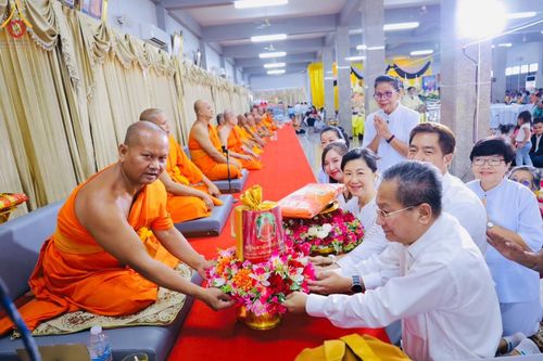 ภาพ No.171293:พิธีทอดกฐิน ณ วัดบัวโรย อ.บางเสาธง จ.สมุทรปราการ ในโครงการกฐินสามัคคีทั่วไทย 30,000 วัด บูชาธรรม 80 ปี หลวงพ่อธัมมชโย โดยคณะศิษยานุศิษย์วัดพระธรรมกาย วันที่ 27 ตุลาคม พ.ศ. 2567