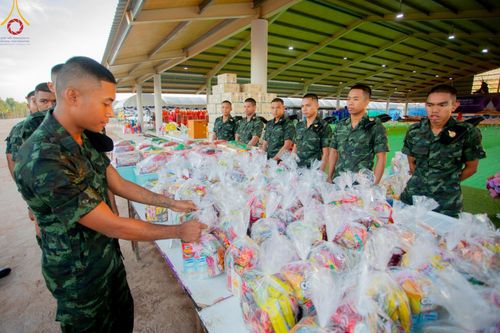 ภาพ No.211878:วันจันทร์ที่ 17 มีนาคม พ.ศ. 2568 พิธีตักบาตรพระกว่า 300 รูป ฉลองพิธีประดิษฐานพระบรมสารีริกธาตุ ณ ปทุมเจดีย์ เจดีย์พระพุทธเจ้า 5 พระองค์ ศูนย์อบรมเยาวชนปัตตานี บ้านโคกดีปลี ตำบลตุยง อำเภอหนองจิก จังหวัดปัตตานี