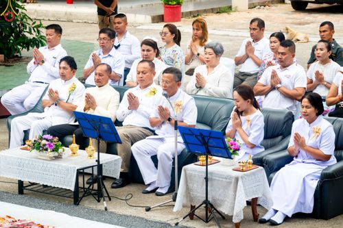 ภาพ No.87273:พิธีถวายสังฆทาน 323 วัด 4 จังหวัดชายแดนภาคใต้  ปีที่ 19 ครั้งที่ 165 พิธีมอบกองทุนหนุนแรงใจช่วยครูใต้  ปีที่ 16 ครั้งที่ 130 และพิธีทำบุญอุทิศส่วนกุศลให้ผู้วายชนม์ ณ วัดพุทธภูมิ อ.เมือง จ.ยะลา วันเสาร์ที่ 9 กันยายน พ.ศ. 2566