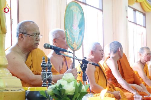 ภาพ No.178974:พิธีทอดกฐิน ณ วัดโมกข์ อ.พระประแดง จ.สมุทรปราการ ในโครงการกฐินสามัคคีทั่วไทย 30,000 วัด บูชาธรรม 80 ปี หลวงพ่อธัมมชโย โดยคณะศิษยานุศิษย์วัดพระธรรมกาย วันที่ 10 พฤศจิกายน พ.ศ. 2567