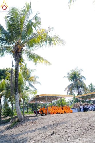 ภาพ No.155792:พิธีกลั่นแผ่นดิน ศูนย์ปฏิบัติธรรมบาหลีแห่งที่ 2  ตั้งอยู่ที่ Sumita, Gianyar, เกียนยัร บาหลี ประเทศอินโดนีเซีย ในวันที่ 20 กันยายน พ.ศ. 2567