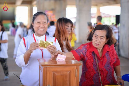 ภาพ No.152568:พิธีเททองหล่อพระพุทธรูปประจำสัตตมหาสถาน ธรรมอุทยานอุโบสถวัดสายสุวพรรณ - กิจกรรมปลูกต้นไม้เฉลิมพระเกียรติ พระบาทสมเด็จพระเจ้าอยู่หัว วันที่ 26 กรกฎาคม พ.ศ. 2567