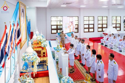 ภาพ No.237691:พิธีถวายเครื่องราชสักการะและวางพานพุ่ม และพิธีจุดเทียนถวายพระพรชัยมงคล เนื่องในโอกาสวันเฉลิมพระชนมพรรษา สมเด็จพระนางเจ้าสิริกิติ์ พระบรมราชินีนาถ พระบรมราชชนนีพันปีหลวง วันอังคารที่ 12 สิงหาคม พ.ศ. 2568  ณ อาคารปลูกศรัทธา 2 วัดพระธรรมกาย