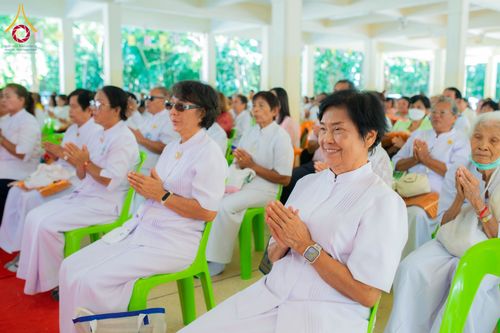 ภาพ No.178433:พิธีทอดกฐิน ณ วัดหนองระเวียง ต.หนองระเวียง อ.พิมาย จ.นครราชสีมา ในโครงการทอดกฐินสามัคคีทั่วไทย 30,000 วัด บูชาธรรม 80 ปี หลวงพ่อธัมมชโย โดยคณะศิษยานุศิษย์วัดพระธรรมกาย วันที่ 13 พฤศจิกายน พ.ศ. 2567