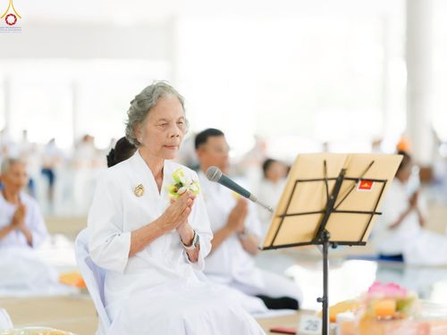 ภาพ No.226873:วันเสาร์ที่ 31 พฤษภาคม พ.ศ. 2568 พิธีถวายภัตตาหารเมนูสวรรค์ "เพื่อการบรรลุธรรม" ณ หอฉันคุณยายอาจารย์ วัดพระธรรมกาย