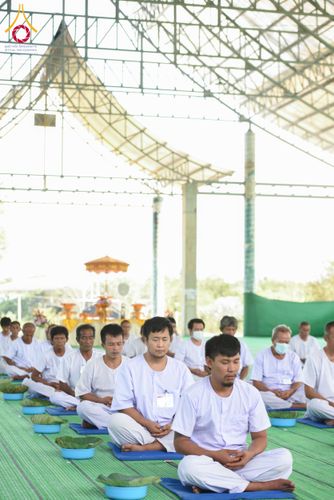 ภาพ No.180175:พิธีตัดปอยผมธรรมทายาท ณ ศูนย์ปฏิบัติธรรมวิหารแดง จ.สระบุรี โครงการบรรพชาอุปสมบท บูชาธรรมมหาปูชนียาจารย์ วันที่ 5 ธันวาคม พ.ศ. 2567
