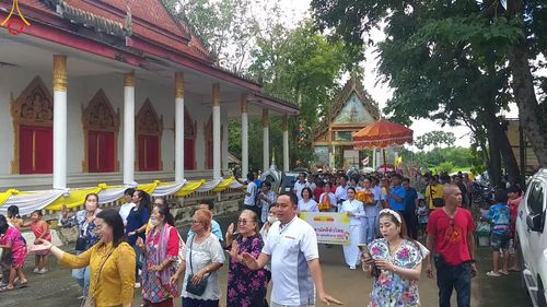 ภาพ No.168807:พิธีทอดกฐิน ณ วัดจันทรังษี จ.ปราจีนบุรี ในโครงการกฐินสามัคคีทั่วไทย 30,000 วัด บูชาธรรม 80 ปี หลวงพ่อธัมมชโย โดยคณะศิษยานุศิษย์วัดพระธรรมกาย วันที่ 20 ตุลาคม พ.ศ. 2567