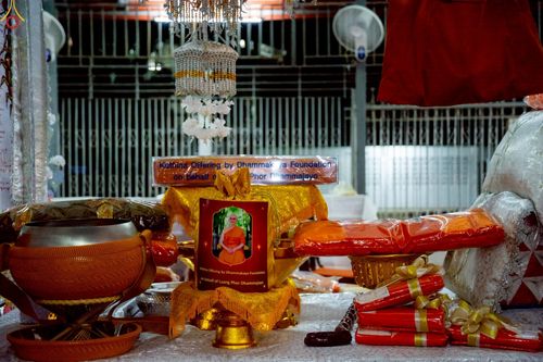 ภาพ No.271706:วันอาทิตย์ที่ 26 ตุลาคม พ.ศ. 2568 กฐินสมทบวัดต่างประเทศ โดยคณะศิษยานุศิษย์ บูชาธรรม 81 ปี  หลวงพ่อธัมมชโย ณ วัดสีอัมพอน นครเวียงจันทน์ สปป.ลาว