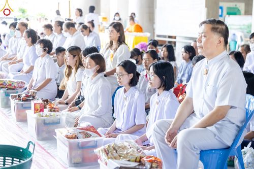 ภาพ No.88525:พิธีตักบาตรฉลองพระใหม่ โครงการอุปสมบทหมู่บูชาธรรมครบรอบ 106 ปี วันครูผู้ค้นพบวิชชาธรรมกาย ณ มหารัตนวิหารคด 11 วัดพระธรรมกาย ในวันอาทิตย์ ที่ 24 กันยายน พ.ศ. 2566