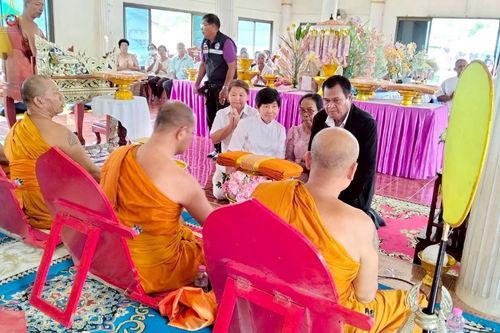 ภาพ No.255712:วันที่ 14 ตุลาคม พ.ศ. 2568 พิธีทอดกฐินสามัคคีทั่วไทย 30,000 วัด โดยคณะศิษยานุศิษย์ บูชาธรรม 81 ปี หลวงพ่อธัมมชโย ณ วัดโคกนา จ.สงขลา