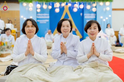 ภาพ No.220928:วันที่ 13 เมษายน พ.ศ. 2568 พิธีโปรยรัตนชาติปฐมเริ่มสถาปนาเจดีย์ และ พิธีเปิดหมู่บ้านปฏิบัติธรรม เพื่อการบรรลุธรรม ณ วัดป่าธรรมกายนานาชาติโทชิหงิ  ประเทศญี่ปุ่น