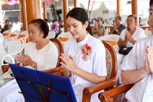 ภาพ No.269783:วันที่ 11 ตุลาคม พ.ศ. 2568 พิธีทอดกฐินสามัคคีทั่วไทย ณ วัดธรรมสถิตติ์วราราม อ.เมือง จ.สมุทรสงคราม โดยคณะศิษยานุศิษย์ บูชาธรรม 81 ปี หลวงพ่อธัมมชโย