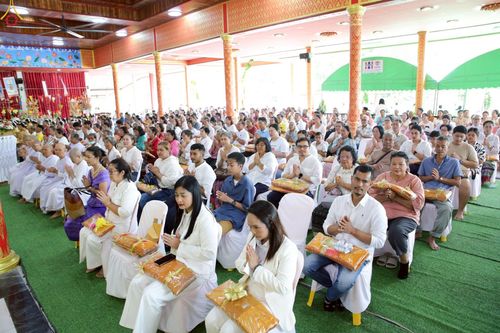 ภาพ No.251184:วันที่ 9 ตุลาคม พ.ศ. 2568 พิธีทอดกฐินสามัคคีทั่วไทย 30,000 วัด โดยคณะศิษยานุศิษย์ บูชาธรรม 81 ปี หลวงพ่อธัมมชโย ณ วัดถ้ำห้วยกลาง ตำบลเขาทะลุ อำเภอสวี จังหวัดชุมพร