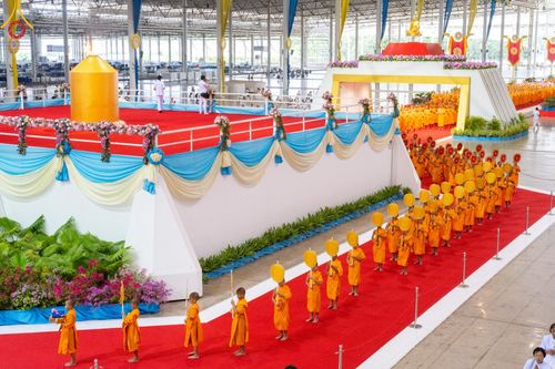 ภาพ No.153157:พิธีมุทิตาสักการะ พระภิกษุ-สามเณร ผู้สอบไล่ได้เปรียญธรรม ประโยค 1-2 ถึงประโยค ป.ธ.9 และบาลีศึกษา ประโยค1-2 ถึง บ.ศ.9 , พิธีมอบดวงแก้วสามเณรผู้ทรงบาลีไวยากรณ์ วัดพระธรรมกาย และ ศูนย์ส่งเสริมศีลธรรมในประเทศและต่างประเทศ วันอาทิตย์ที่ 8 กันยายน พ.ศ.2567