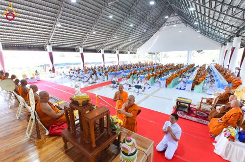 ภาพ No.175537:พิธีถวายมหาสังฆทาน 348 วัด ฉลองครบรอบ 8 ปี ธุดงค์สถานอำนาจเจริญ บูชาธรรม 80 ปี หลวงพ่อธัมมชโย วันที่ 17 พฤศจิกายน พ.ศ. 2567