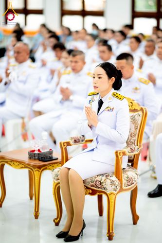 ภาพ No.237600:พิธีเจริญพระพุทธมนต์ ปฏิบัติธรรมเจริญสมาธิภาวนา และทำบุญตักบาตร ถวายพระราชกุศล เนื่องในโอกาสวันเฉลิมพระชนมพรรษา สมเด็จพระนางเจ้าสิริกิติ์ พระบรมราชินีนาถ พระบรมราชชนนีพันปีหลวง วันอังคารที่ 12 สิงหาคม พ.ศ. 2568  ณ อาคารปลูกศรัทธา 2 วัดพระธรรมกาย 