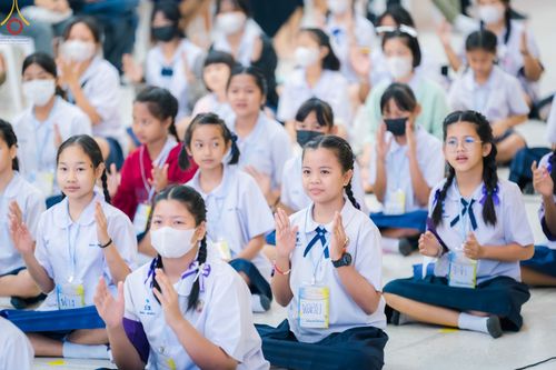 ภาพ No.106579:วันรวมพลังเด็กดี V-star ผู้นำฟื้นฟูศีลธรรมโลก จังหวัดสมุทรสาคร วันพฤหัสบดีที่ 28 ธันวาคม พ.ศ. 2566 ณ โรงเรียนสมุทรสาครวิทยาลัย อำเภอเมือง จังหวัดสมุทรสาคร