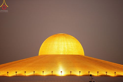 ภาพ No.67847:พิธีเจริญพระพุทธมนต์ จุดประทีปถวายเป็นพุทธบูชา และพิธีฉลองชัยสวดมนต์บทธรรมจักร 4,990,000,082 จบ เนื่องในวาระอายุวัฒนมงคลครบ 82 ปี หลวงพ่อทัตตชีโว ณ พระมหาธรรมกายเจดีย์ วัดพระธรรมกาย จ.ปทุมธานี วันพุธที่ 21 ธันวาคม พ.ศ. 2565