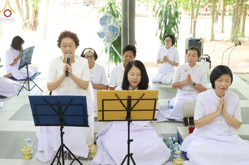 ภาพ No.152373:พิธีมอบสไบแก้ว โครงการอบรมอุบาสิกาแก้วจังหวัดบุรีรัมย์รุ่นที่ 1 วันที่ 6-8 กันยายน พ.ศ. 2567