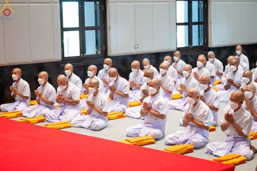 ภาพ No.84170:พิธีขอบรรพชา , พิธีขอสรณคมน์และศีล ,  พิธีรับบาตร , พิธีอุปสมบท ในโครงการบรรพชาอุปสมบทหมู่ธรรมทายาทรุ่นเข้าพรรษา และโครงการบรรพชาสามเณรโรงเรียนนานาชาติ รุ่นที่ 12 ณ โบสถ์พระไตรปิฎก วัดพระธรรมกาย วันที่ 22 กรกฎาคม พ.ศ. 2566