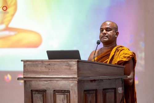 ภาพ No.139820:PhotoStory มหาศรัทธา ธรรมยาตราศรีลังกา EP.2 พิธีเปิดโครงการสยาม-ลังกา ธรรมยาตรา ฉลองเทศกาลวิสาขบูชาแห่งชาติ ศรีลังกา บูชาธรรม 80 ปีหลวงพ่อธัมมชโย เมื่อวันที่ 17 พฤษภาคม พ.ศ. 2567