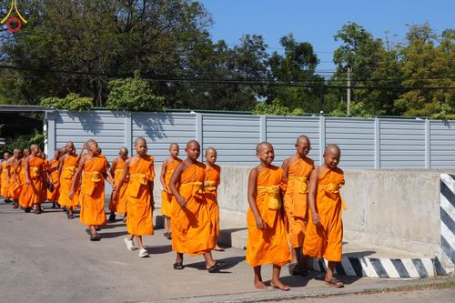 ภาพ No.177333:พิธีถวายภัตตาหารเมนูสวรรค์ และพิธีบุพเปตพลี ครั้งที่ 158 ร่วมอุทิศบุญแด่หมู่ญาติที่ล่วงลับไปแล้ว และสืบทอดอายุพระพุทธศาสนา ณ วัดพระธรรมกาย วันที่ 30 พฤศจิกายน พ.ศ.2567 (วันพระ แรม 15 ค่ำ เดือน 12)