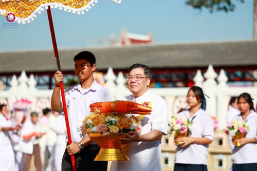 ภาพ No.196545:พิธีทอดผ้าป่าทำนุบำรุงศาสนสถาน ณ วัดไทยเจริญ ตำบลบางขุนกอง อำเภอบางกรวย จังหวัดนนทบุรี  ในโครงการธรรมยาตรา กตัญญูบูชา มหาปูชนียาจารย์ พระมงคลเทพมุนี(สด จนฺทสโร) พระผู้ปราบมาร อนุสรณ์สถาน 7 แห่ง ปีที่ 13 วันที่ 17 มกราคม พ.ศ. 2568