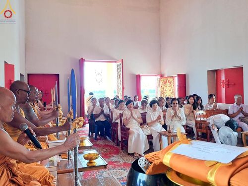 ภาพ No.168716:พิธีทอดกฐิน ณ วัดห้วยอุดม จ.บุรีรัมย์ ในโครงการกฐินสามัคคีทั่วไทย 30,000 วัด บูชาธรรม 80 ปี หลวงพ่อธัมมชโย โดยคณะศิษยานุศิษย์วัดพระธรรมกาย วันที่ 20 ตุลาคม พ.ศ. 2567