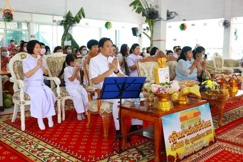 ภาพ No.100688:พิธีทอดกฐินสามัคคีทั่วไทย 5,000 วัด ณ วัดมงคลรัตน์ จ.ปทุมธานี วันที่ 26 พฤศจิกายน พ.ศ. 2566