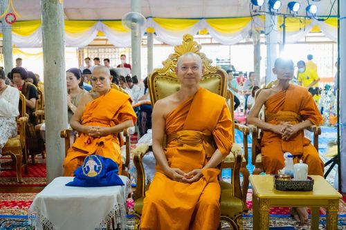 ภาพ No.164305:พิธีทอดกฐิน ณ วัดบางนาง จ.ชลบุรี ในโครงการกฐินสามัคคีทั่วไทย 30,000 วัด บูชาธรรม 80 ปี หลวงพ่อธัมมชโย โดย คณะศิษยานุศิษย์วัดพระธรรมกาย วันที่ 20 ตุลาคม พ.ศ. 2567