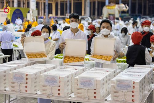 ภาพ No.121525:พิธีถวายภัตตาหารเป็นสังฆทาน แด่คณะพระธรรมยาตรา ปีที่ 12 วันที่ 31 มกราคม พ.ศ. 2567 ณ สภาธรรมกายสากล วัดพระธรรมกาย