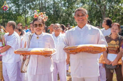 ภาพ No.177295:พิธีทอดกฐิน ณ วัดประชานิมิตร ต.คลองตะเกรา อ.ท่าตะเกียบ จ.ฉะเชิงเทรา ในโครงการทอดกฐินสามัคคีทั่วไทย 30,000 วัด บูชาธรรม 80 ปี หลวงพ่อธัมมชโย โดยคณะศิษยานุศิษย์วัดพระธรรมกาย วันที่ 2 พฤศจิกายน พ.ศ. 2567