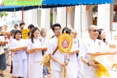 ภาพ No.269801:วันที่ 25 ตุลาคม พ.ศ. 2568 พิธีทอดกฐินสามัคคีทั่วไทย ณ วัดจุฬามุนี อ.โพธิ์ทอง จ.อ่างทอง โดยคณะศิษยานุศิษย์ บูชาธรรม 81 ปี หลวงพ่อธัมมชโย